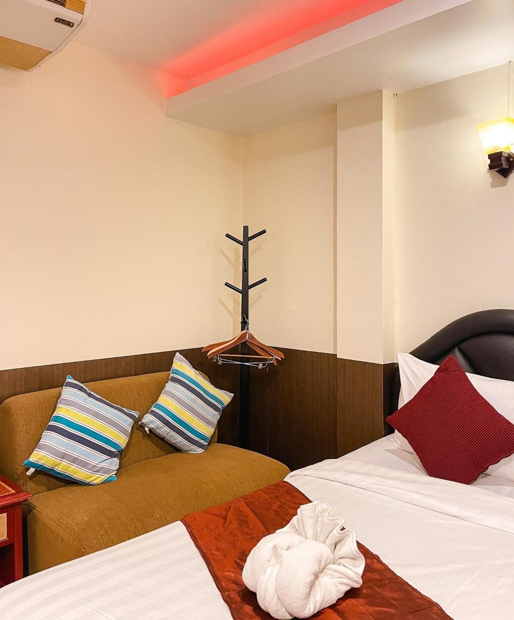 Baik Suite Bangkok Zewnętrze zdjęcie